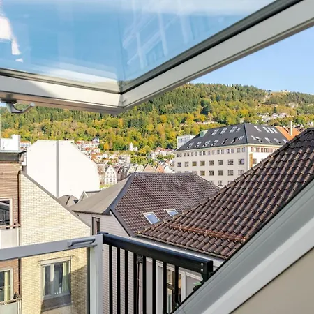 Modern Top-floor Near Bryggen Appartement